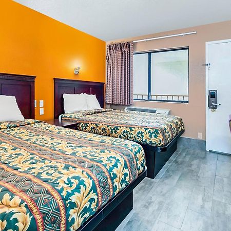 Oyo Hotel Lake Charles Hwy 10 Экстерьер фото