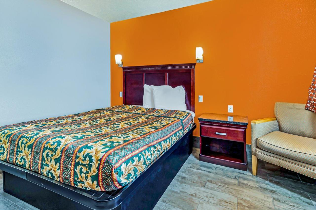 Oyo Hotel Lake Charles Hwy 10 Экстерьер фото