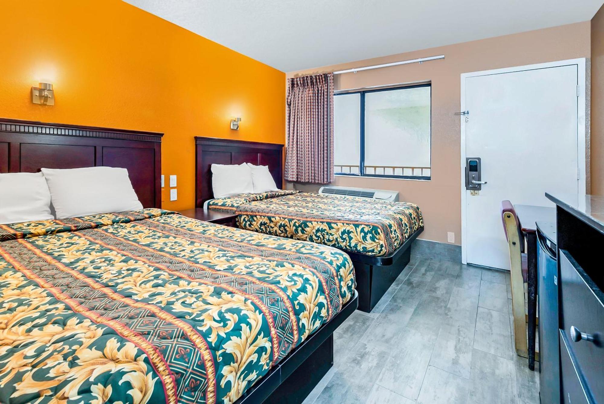 Oyo Hotel Lake Charles Hwy 10 Экстерьер фото